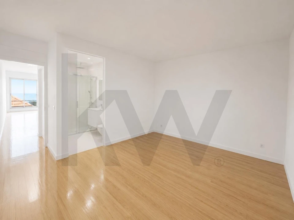 Apartamento T2 para Venda em Caniço Foto 9