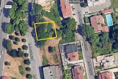 Terreno para Venda em São João da Madeira