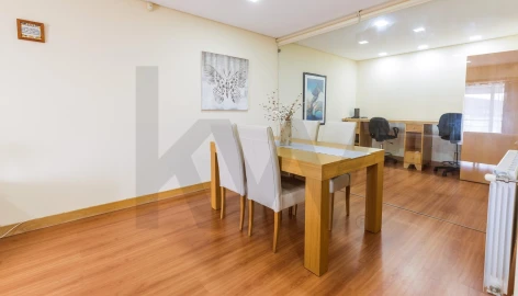 Apartamento T2 para Arrendamento em Seixas