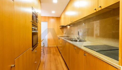 Apartamento T2 para Arrendamento em Seixas