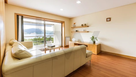 Apartamento T2 para Arrendamento em Seixas