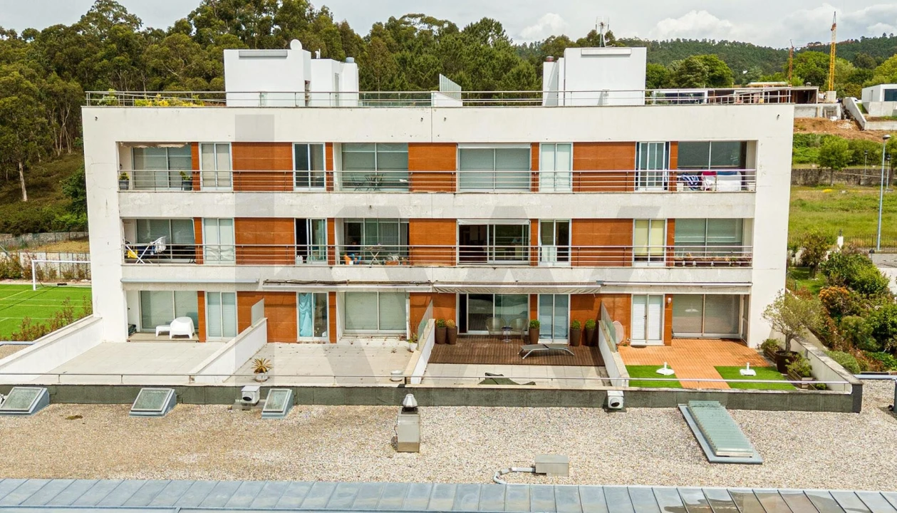 Apartamento T2 para Arrendamento em Seixas Foto 26