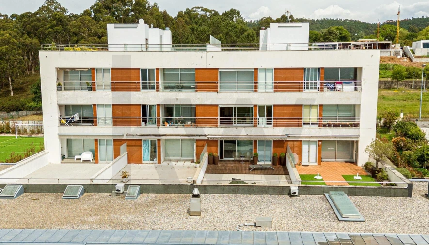 Apartamento T2 para Arrendamento em Seixas Foto 26