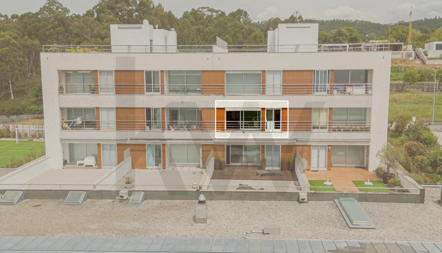 Apartamento T2 para Arrendamento em Seixas Foto 27