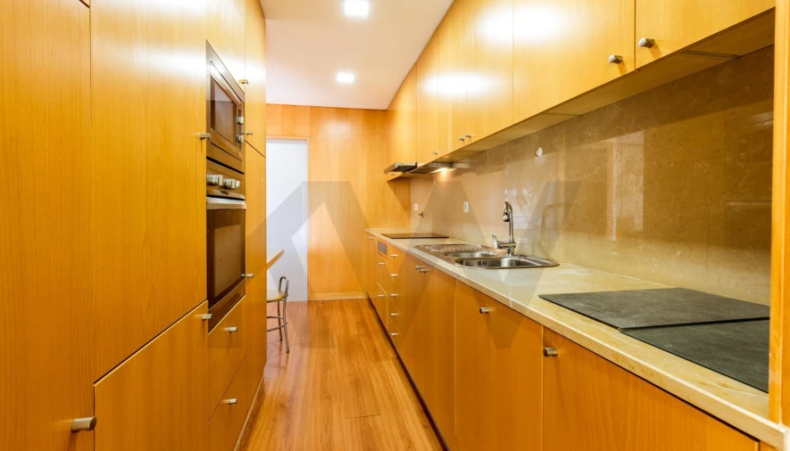 Apartamento T2 para Arrendamento em Seixas Foto 7