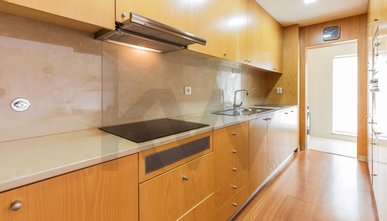 Apartamento T2 para Arrendamento em Seixas Foto 6