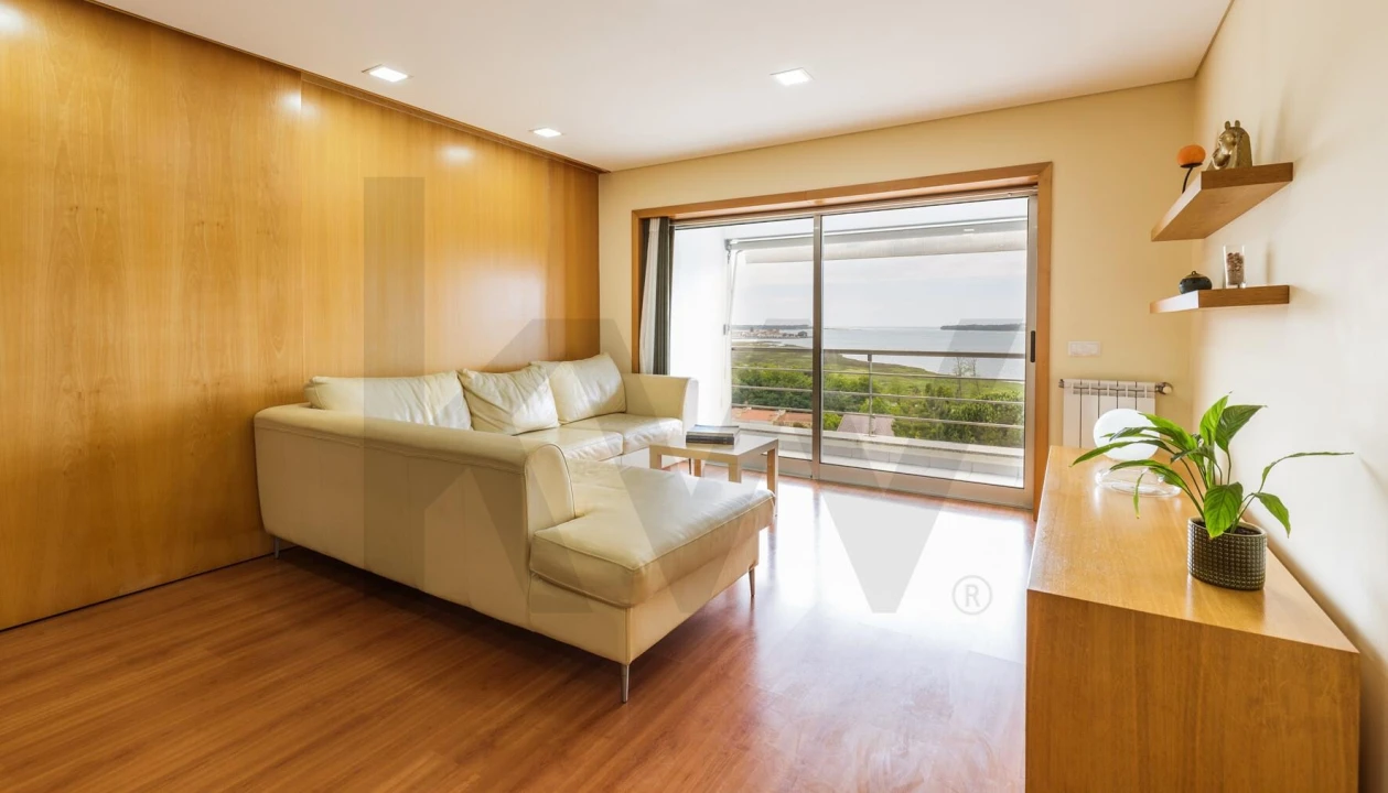 Apartamento T2 para Arrendamento em Seixas Foto 4