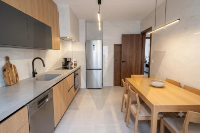 Apartamento T5 para Venda em Romeira e Várzea