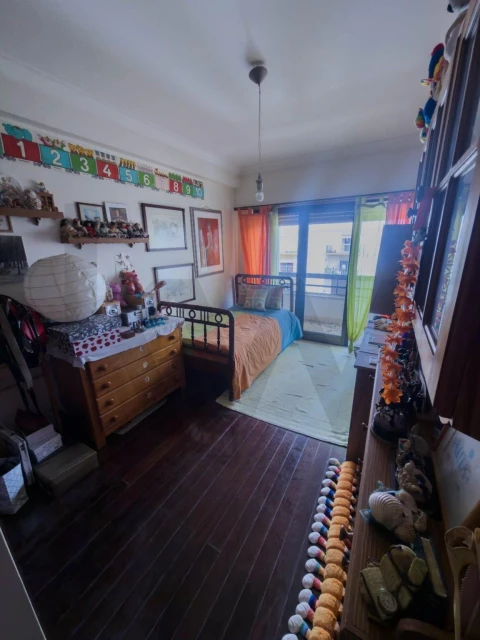 Apartamento T5 para Venda em Romeira e Várzea