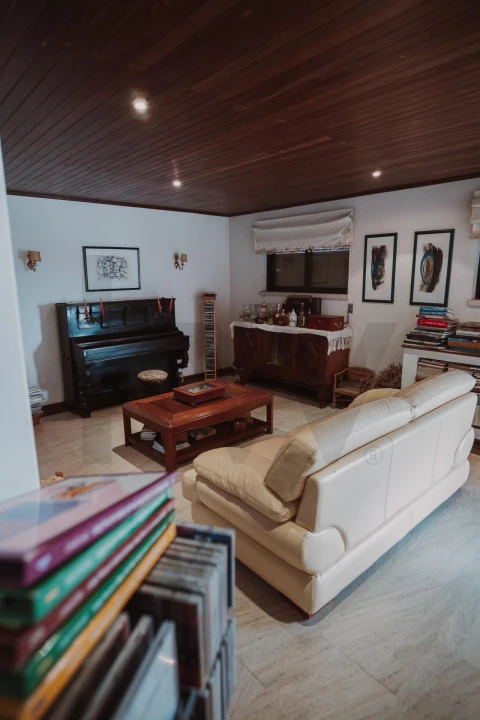 Apartamento T5 para Venda em Romeira e Várzea