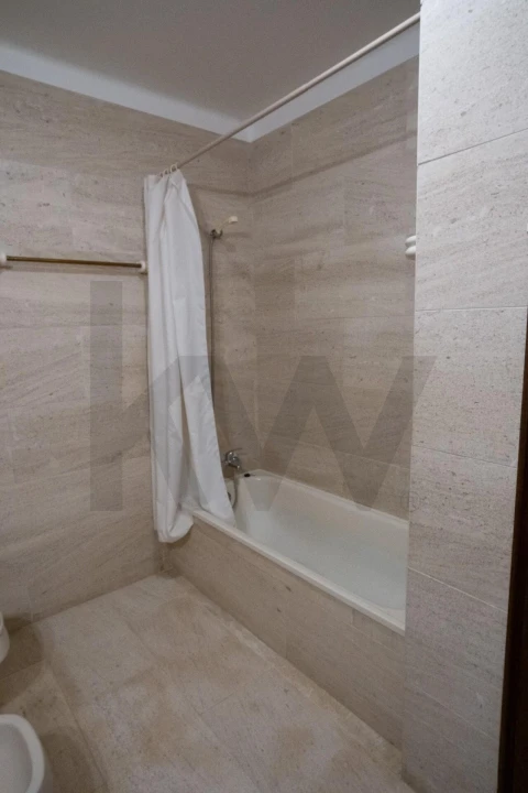 Apartamento T5 para Venda em Romeira e Várzea
