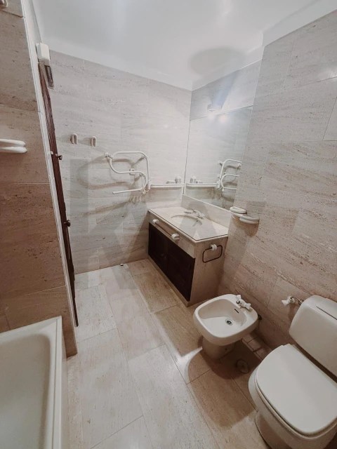 Apartamento T5 para Venda em Romeira e Várzea