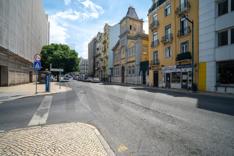Apartamento T4 para Venda em Arroios Foto 36