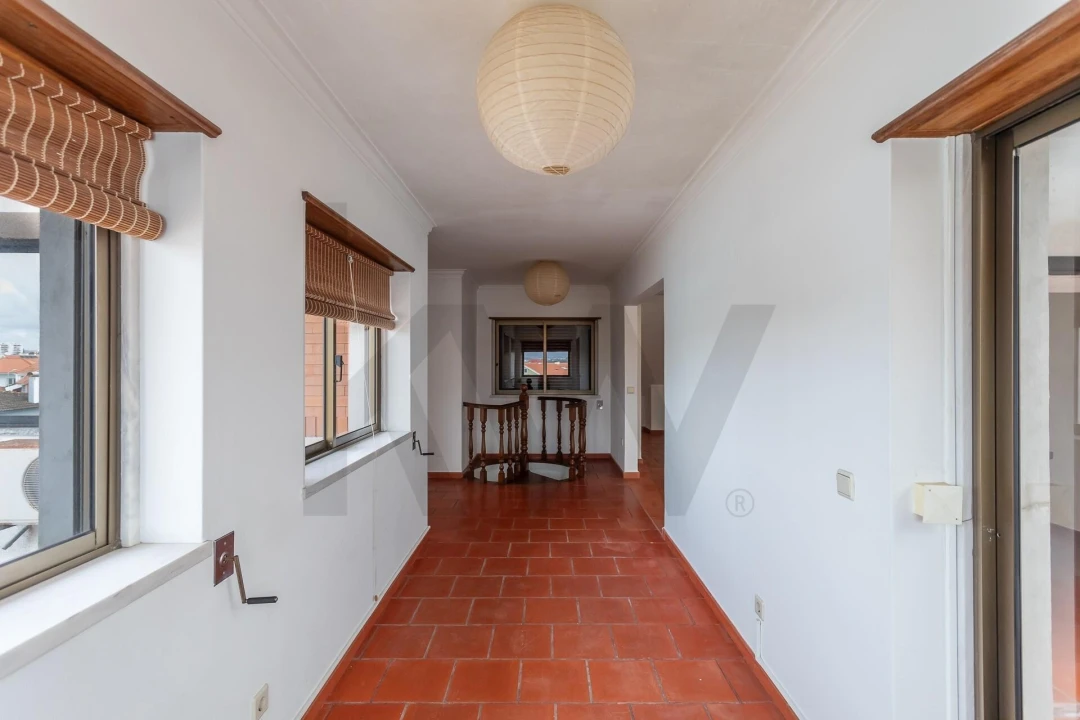 Moradia T5 para Venda em Carcavelos e Parede Foto 40