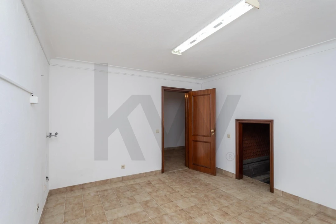 Moradia T5 para Venda em Carcavelos e Parede Foto 50
