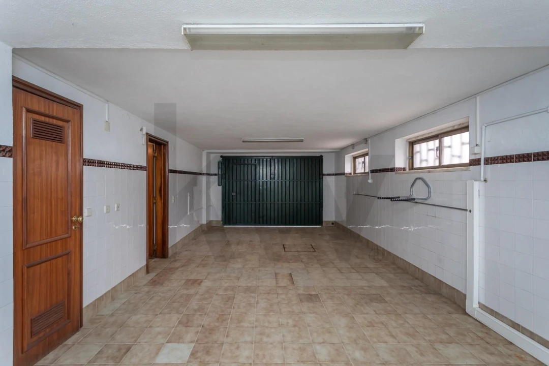 Moradia T5 para Venda em Carcavelos e Parede Foto 56