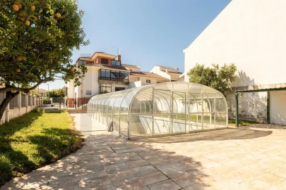 Moradia T5 para Venda em Carcavelos e Parede