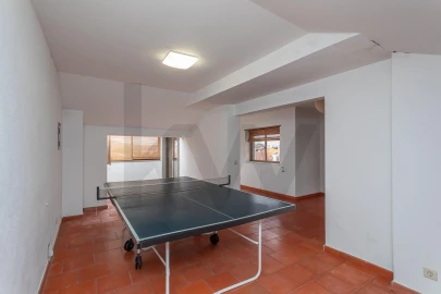 Moradia T5 para Venda em Carcavelos e Parede