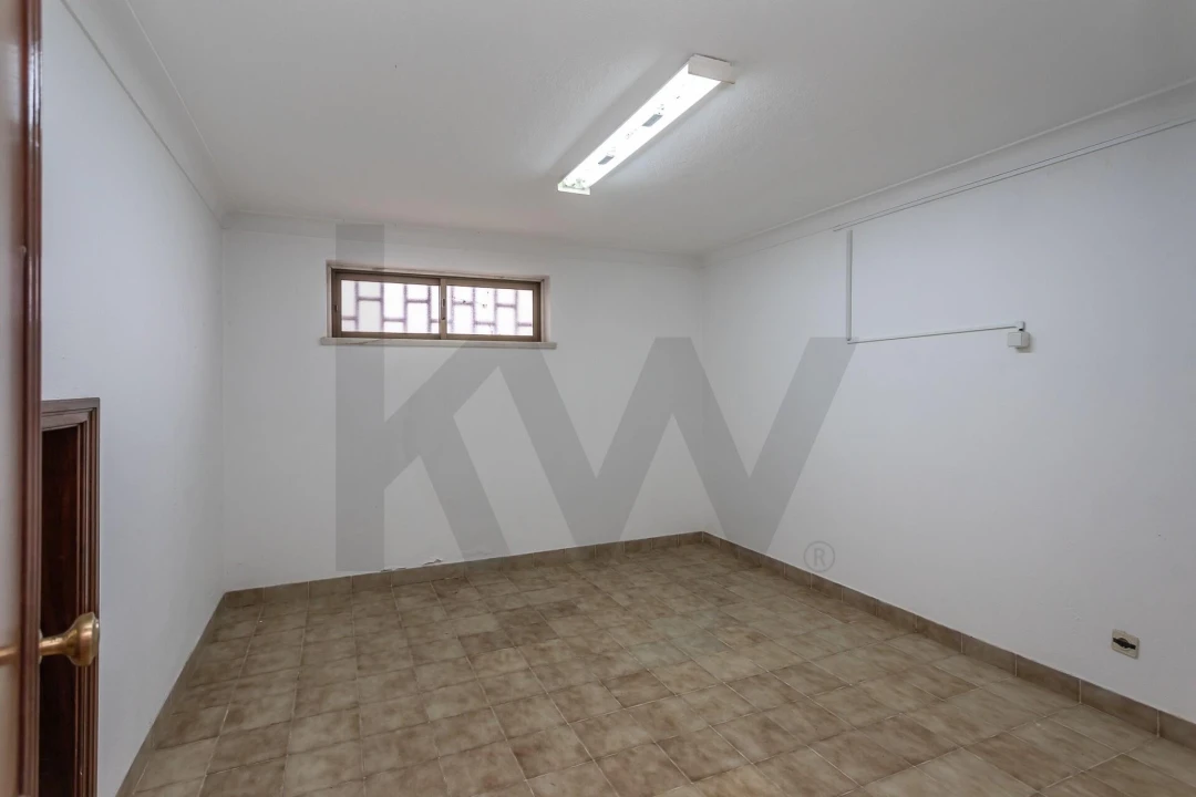 Moradia T5 para Venda em Carcavelos e Parede Foto 49