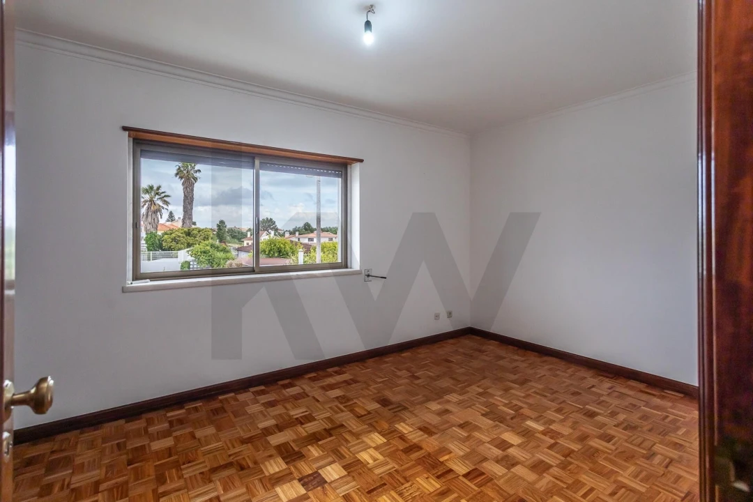 Moradia T5 para Venda em Carcavelos e Parede Foto 22