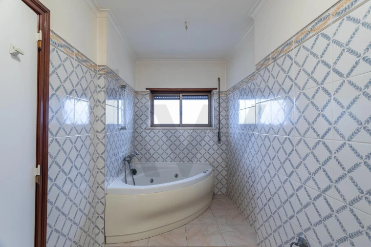 Moradia T5 para Venda em Carcavelos e Parede Foto 37