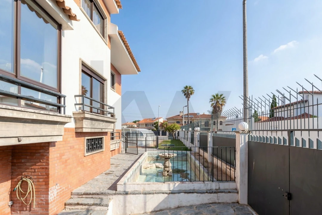 Moradia T5 para Venda em Carcavelos e Parede Foto 6