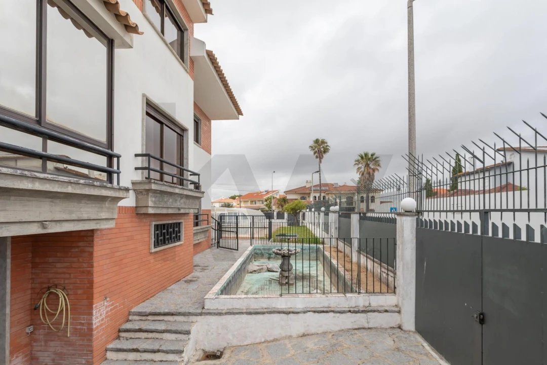 Moradia T5 para Venda em Carcavelos e Parede Foto 10