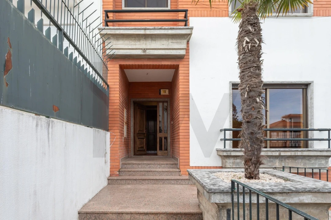 Moradia T5 para Venda em Carcavelos e Parede Foto 8