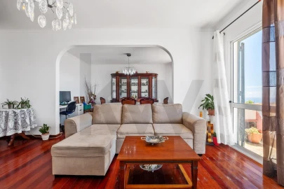 Moradia T3 para Venda em Santo Antonio