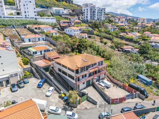 Moradia T3 para Venda em Santo Antonio Foto 5