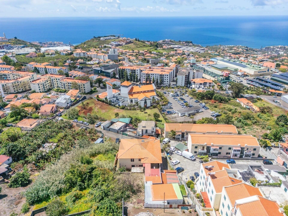 Moradia T3 para Venda em Santo Antonio Foto 6