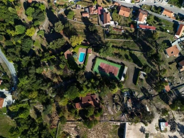 Quinta T5 para Venda em Monte Córdova