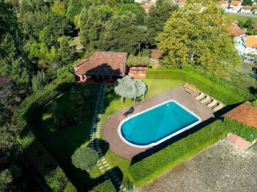 Quinta T5 para Venda em Monte Córdova