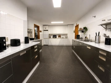 Quinta T5 para Venda em Monte Córdova