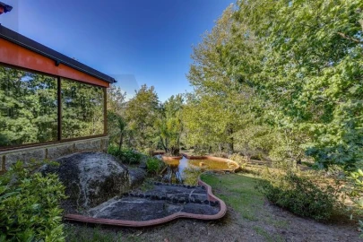 Quinta T5 para Venda em Monte Córdova