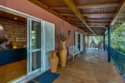 Quinta T5 para Venda em Monte Córdova