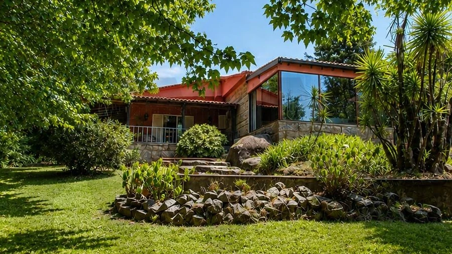 Quinta T5 para Venda em Monte Córdova