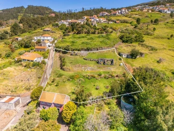 Terreno para Venda em Estreito da Calheta