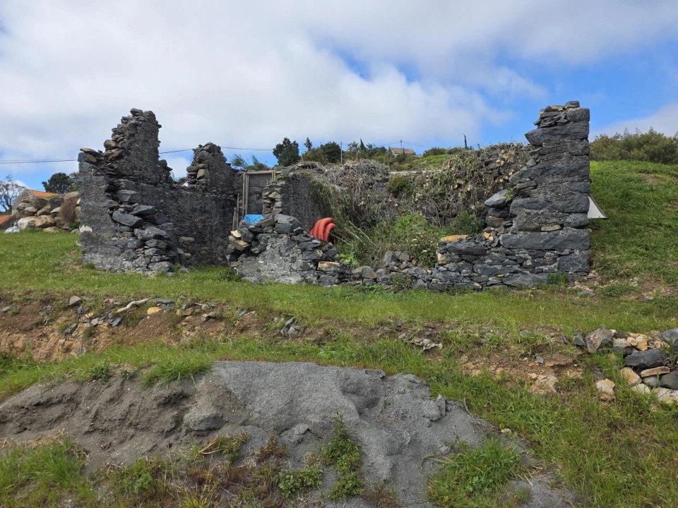 Terreno para Venda em Estreito da Calheta Foto 4