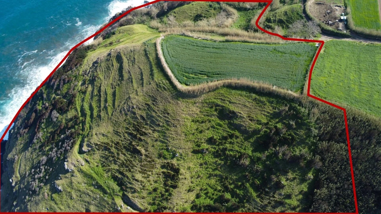 Terreno para Venda em Fenais da Ajuda Foto 4