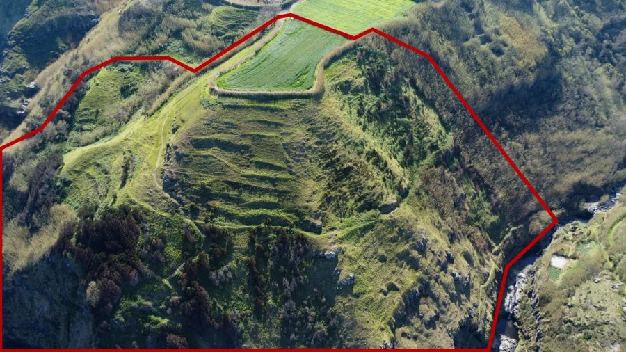 Terreno para Venda em Fenais da Ajuda Foto 6