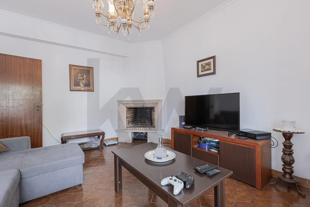 Apartamento T2 para Venda em Amora Foto 8