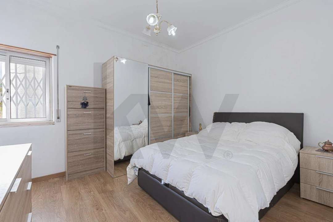 Apartamento T2 para Venda em Amora Foto 23