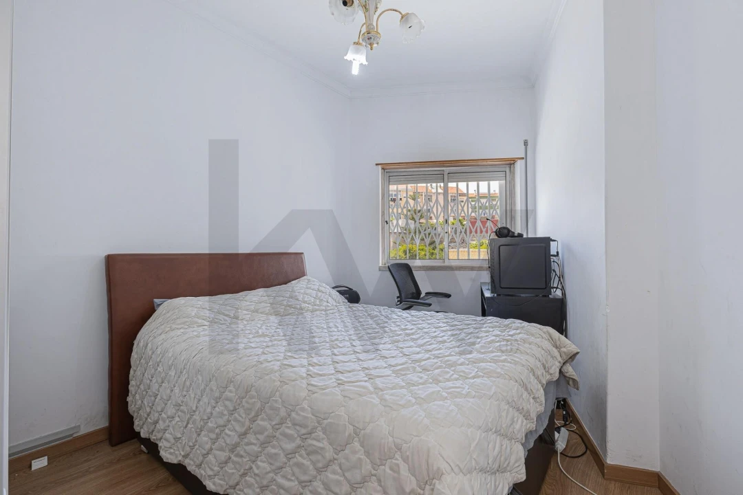Apartamento T2 para Venda em Amora Foto 26