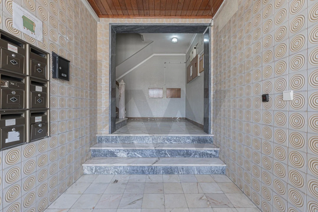 Apartamento T2 para Venda em Amora Foto 29