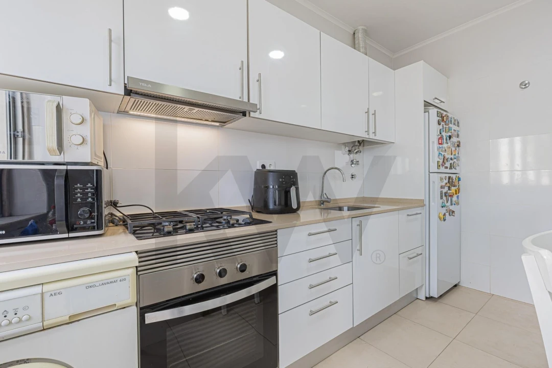 Apartamento T2 para Venda em Amora Foto 1