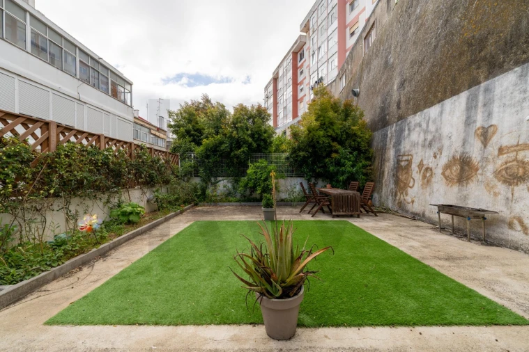 Apartamento T2 para Arrendamento em São Vicente Foto 24