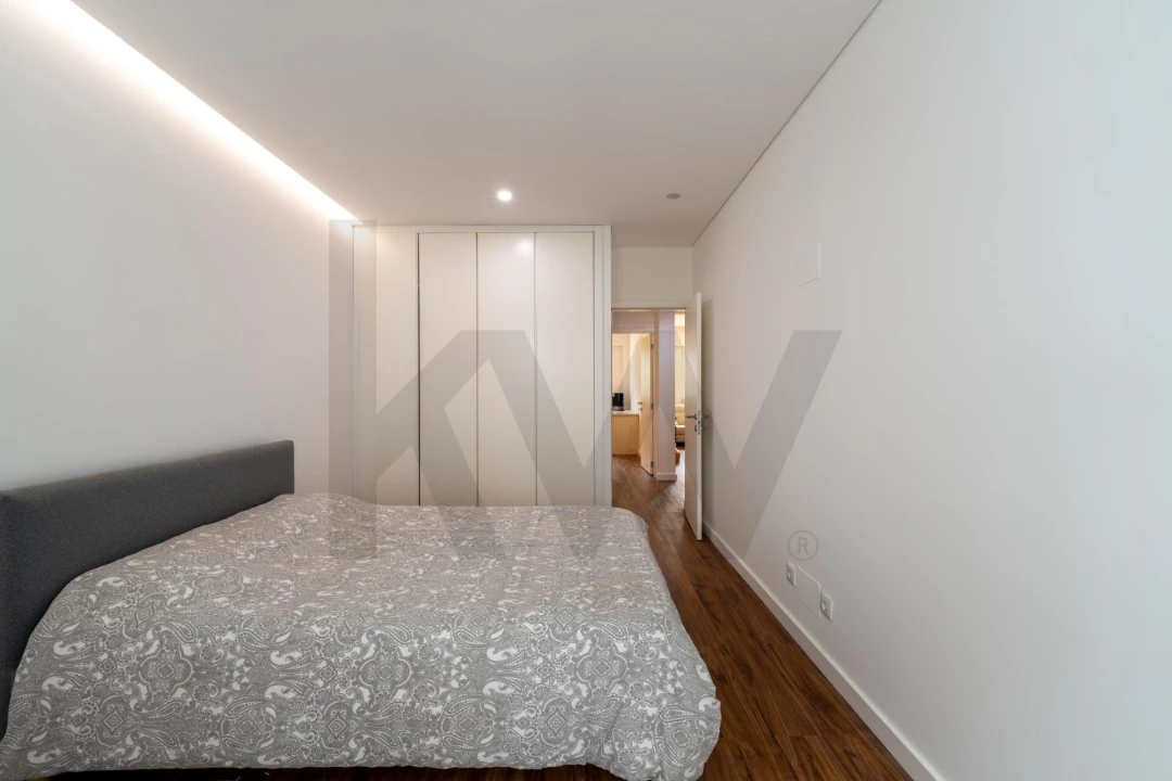 Apartamento T2 para Arrendamento em São Vicente Foto 16