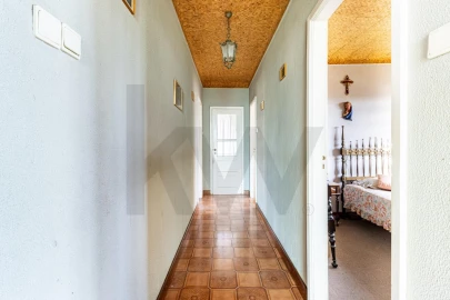 Moradia T3 para Venda em Escapães