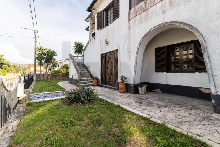 Moradia T3 para Venda em Escapães Foto 3